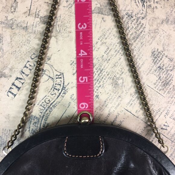 Fossil vintage leather handbag with chain handle - Picture 12 of 14